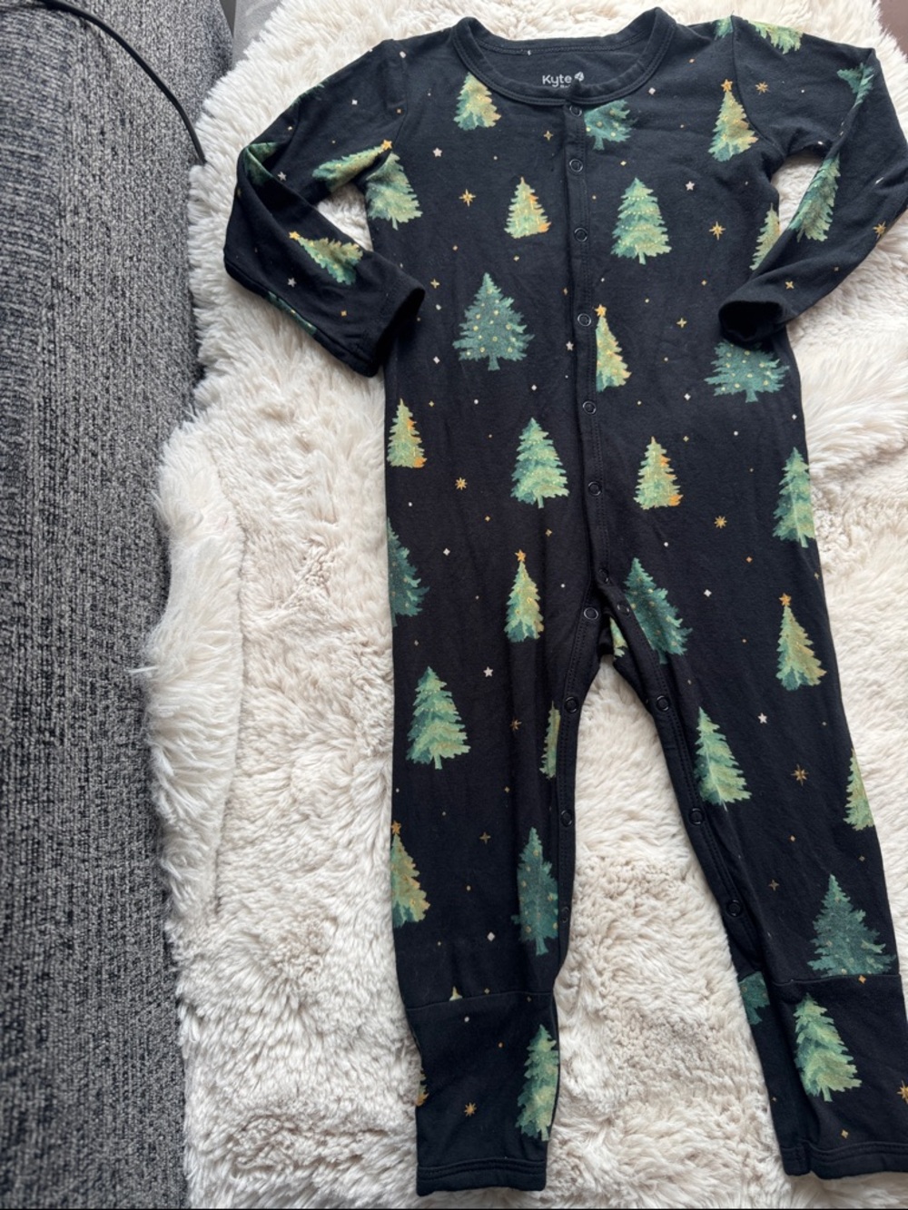 Kyte BABY 18-24mos. Black One-Piece with Green Tree Print